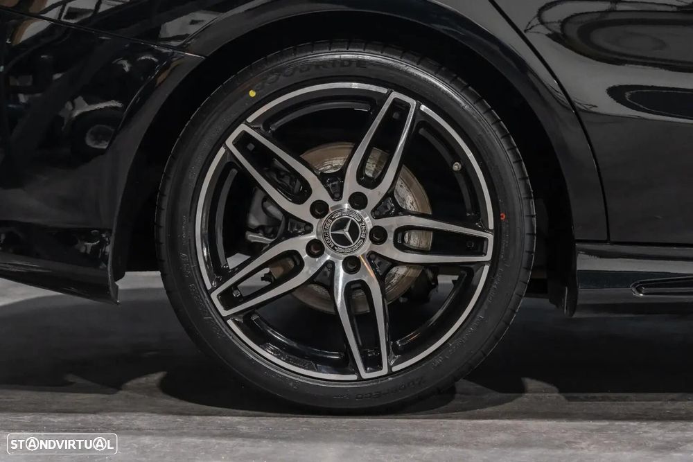 Mercedes-Benz CLA 200 d Shooting Brake AMG Line - 46
