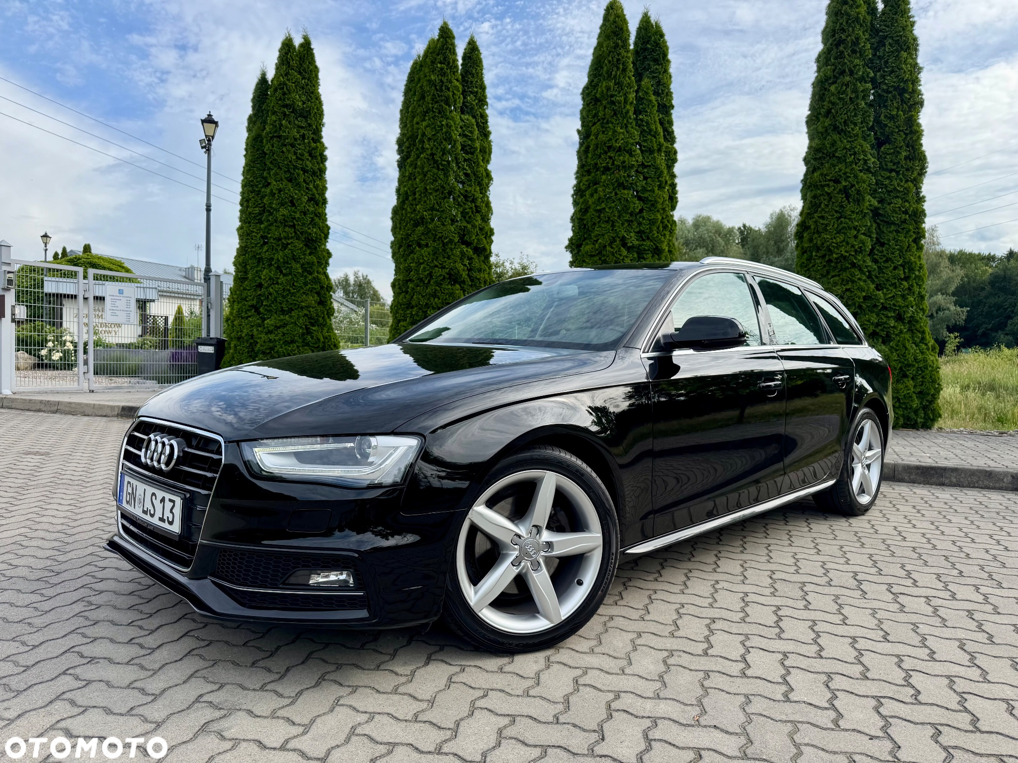 Audi A4 Avant 2.0 TDI DPF clean diesel S line Sportpaket - 4
