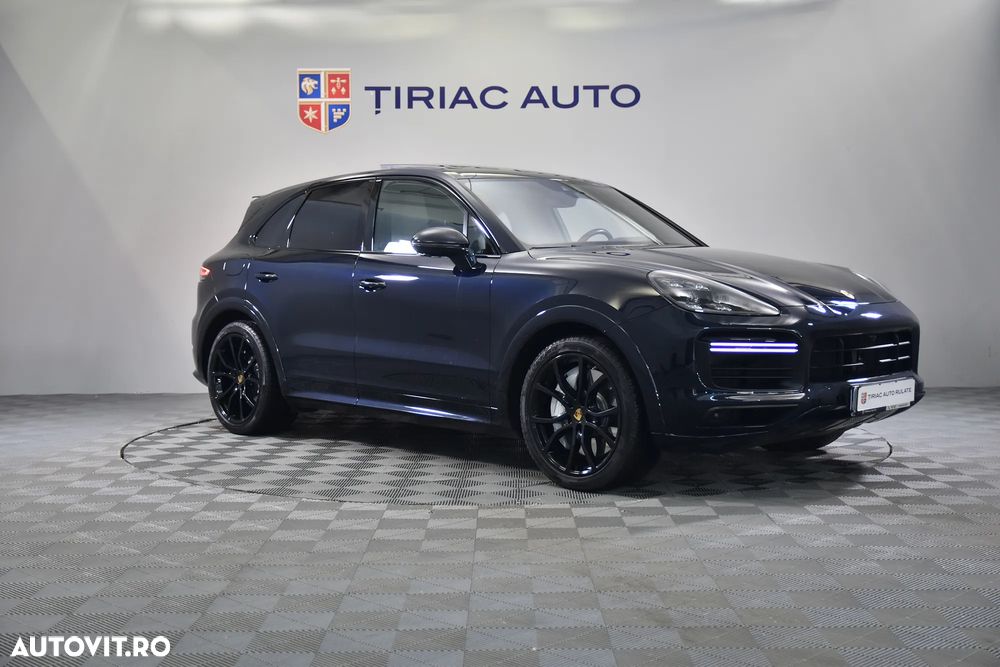 Porsche Cayenne Turbo - 8