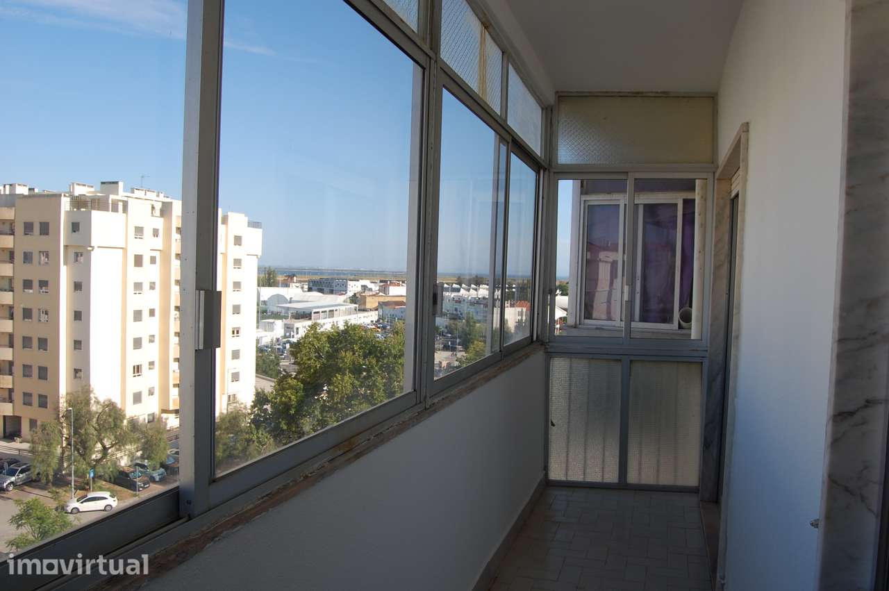 Apartamento T2 com varandas em Alverca - Grande imagem: 4/16