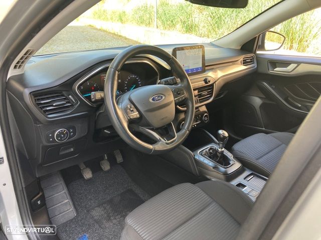 Ford Focus 1.5 TDCi ECOBlue Connected - 12