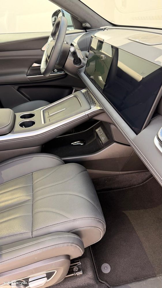 Xpeng G9 93.1 kWh Long Range+Premium Seat & Audio Pack - 22