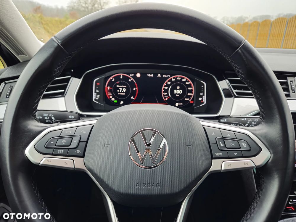 Volkswagen Passat Variant 2.0 TDI SCR DSG Business - 22