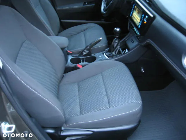Toyota Corolla 1.6 Premium - 15