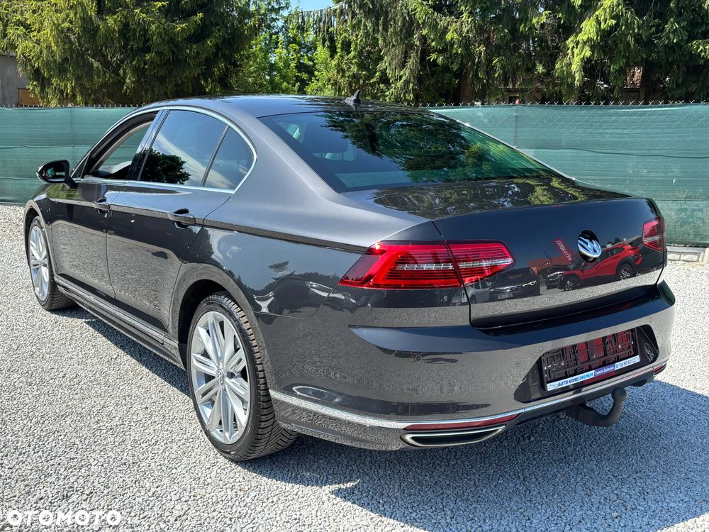 Volkswagen Passat 1.4 TSI ACT (BlueMotion Technology) Highline - 22