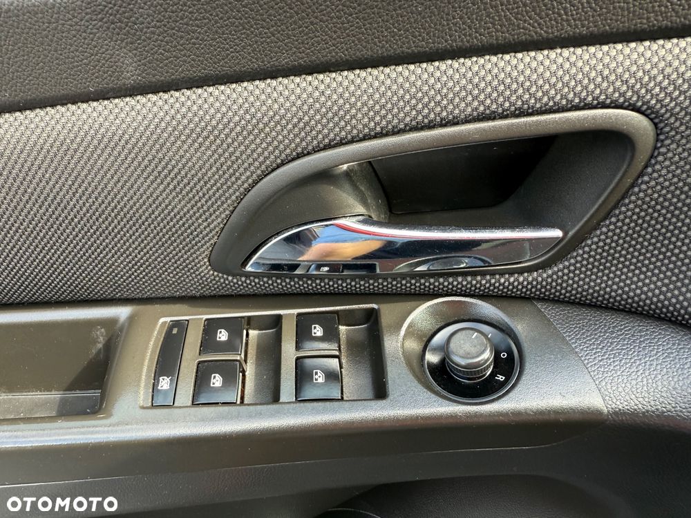 Chevrolet Cruze 1.6 - 11