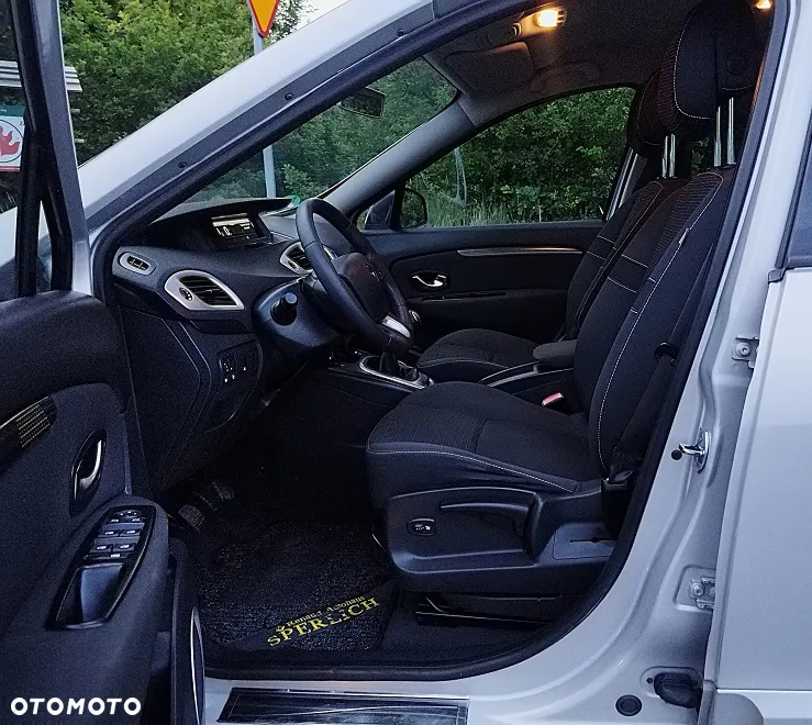 Renault Scenic 1.5 dCi Avantage - 11