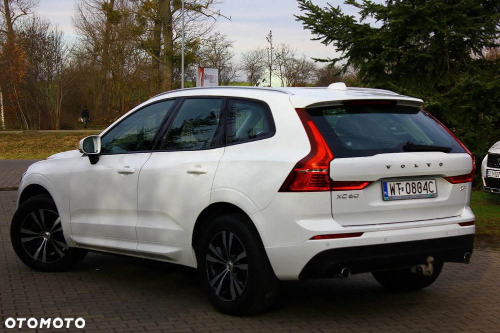 Volvo XC 60 D4 Momentum Pro - 5