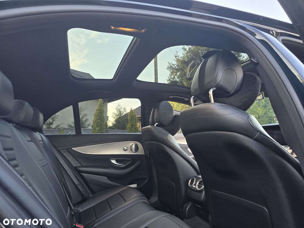 Mercedes-Benz Klasa E 220 d 4-Matic 9G-TRONIC - 15