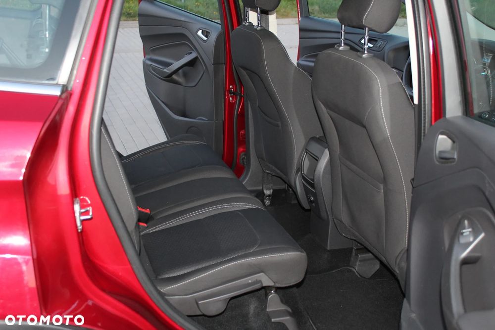 Ford Kuga 1.5 TDCi 2x4 Business Edition - 25