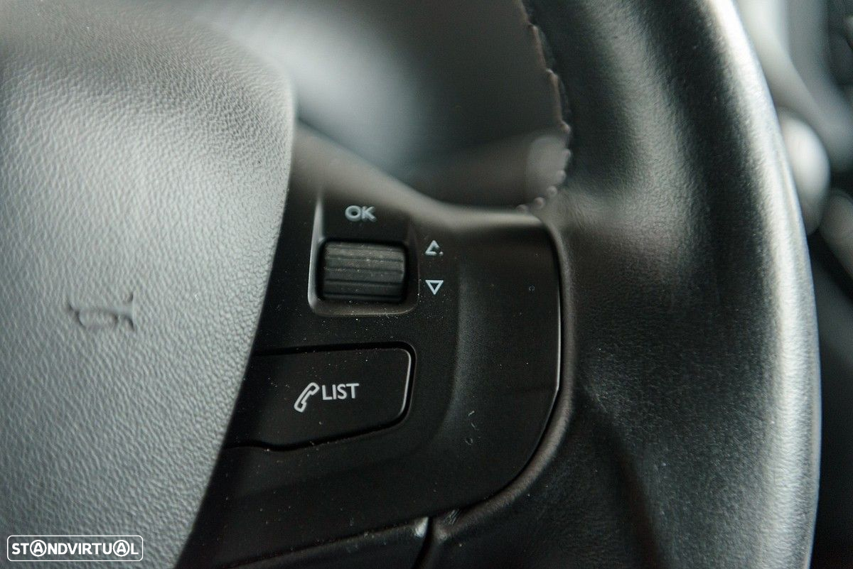 Peugeot 208 1.2 PureTech Allure - 22