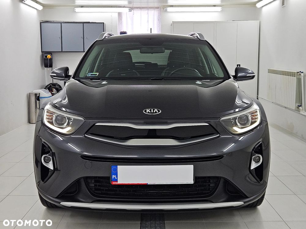 Kia Stonic 1.4 L - 6