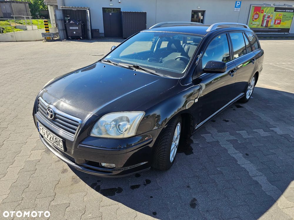 Toyota Avensis 1.8 VVT-i Sol - 1