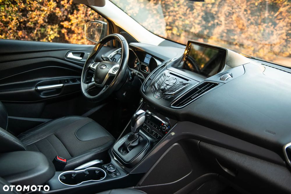 Ford Kuga 2.0 TDCi 4WD Titanium - 39