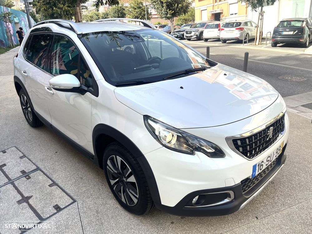Peugeot 2008 1.2 PureTech Allure EAT6 - 27