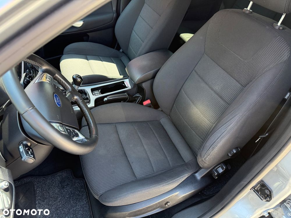 Ford Mondeo SW 2.0 TDCi Business Edition - 19