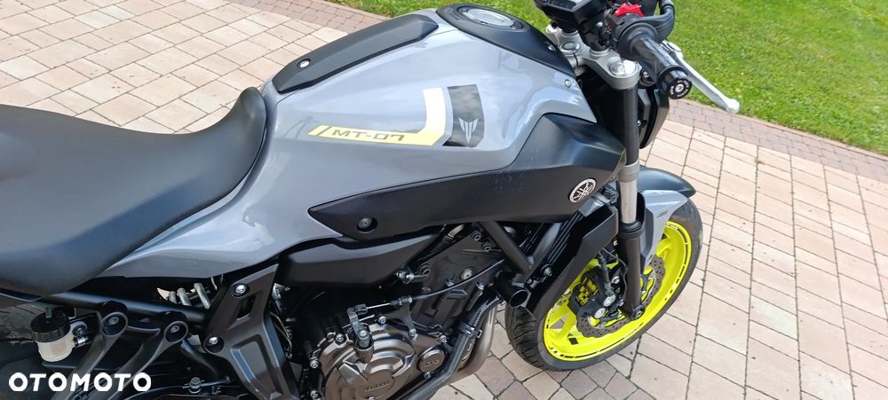 Yamaha MT - 21