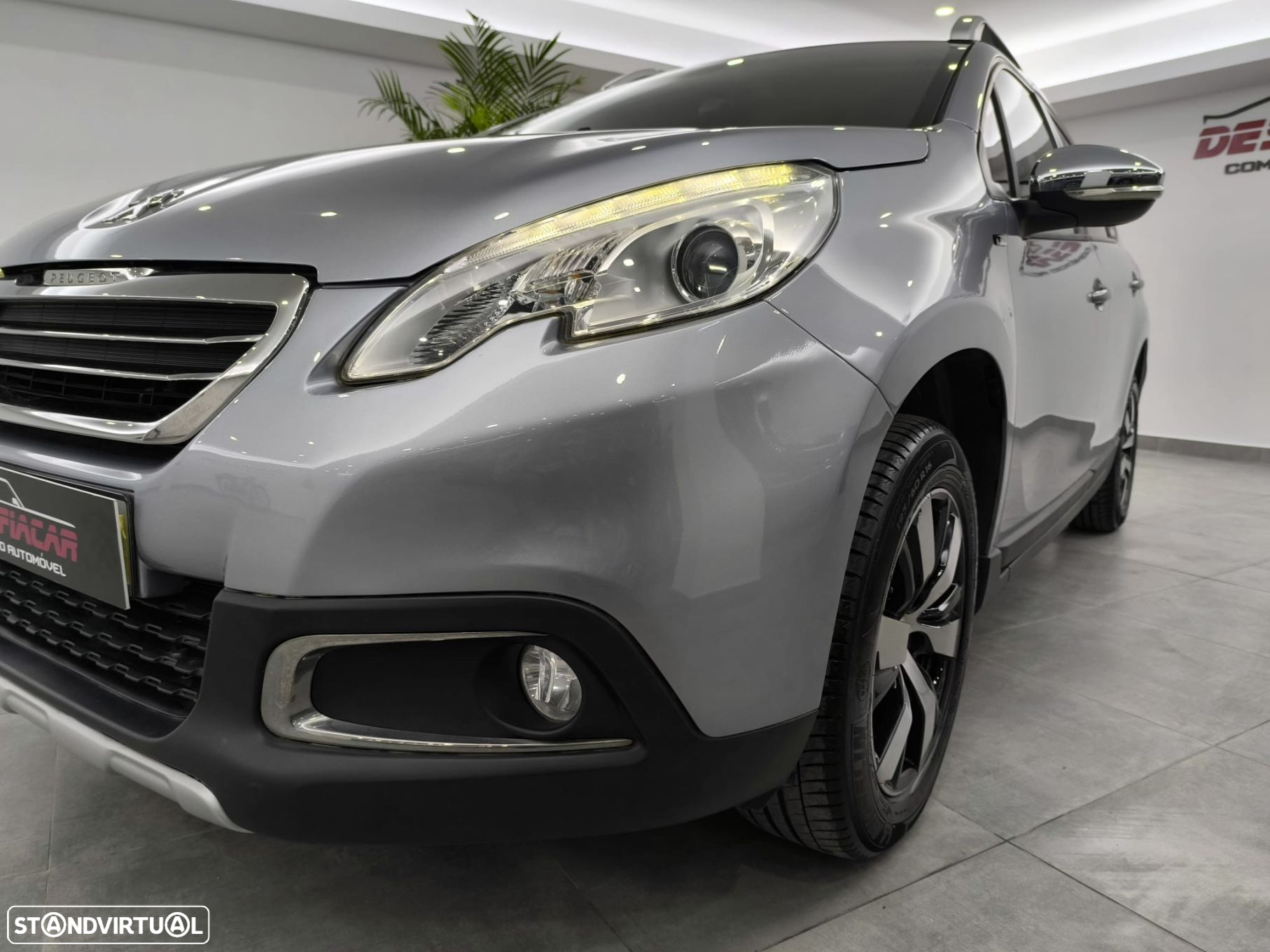 Peugeot 2008 1.2 PureTech Style - 14