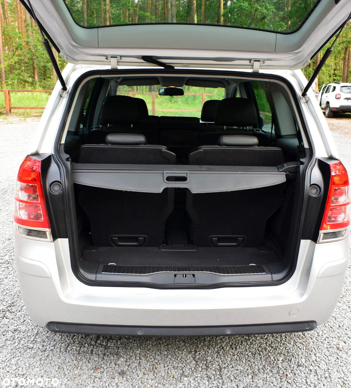 Opel Zafira 1.8 Cosmo - 23