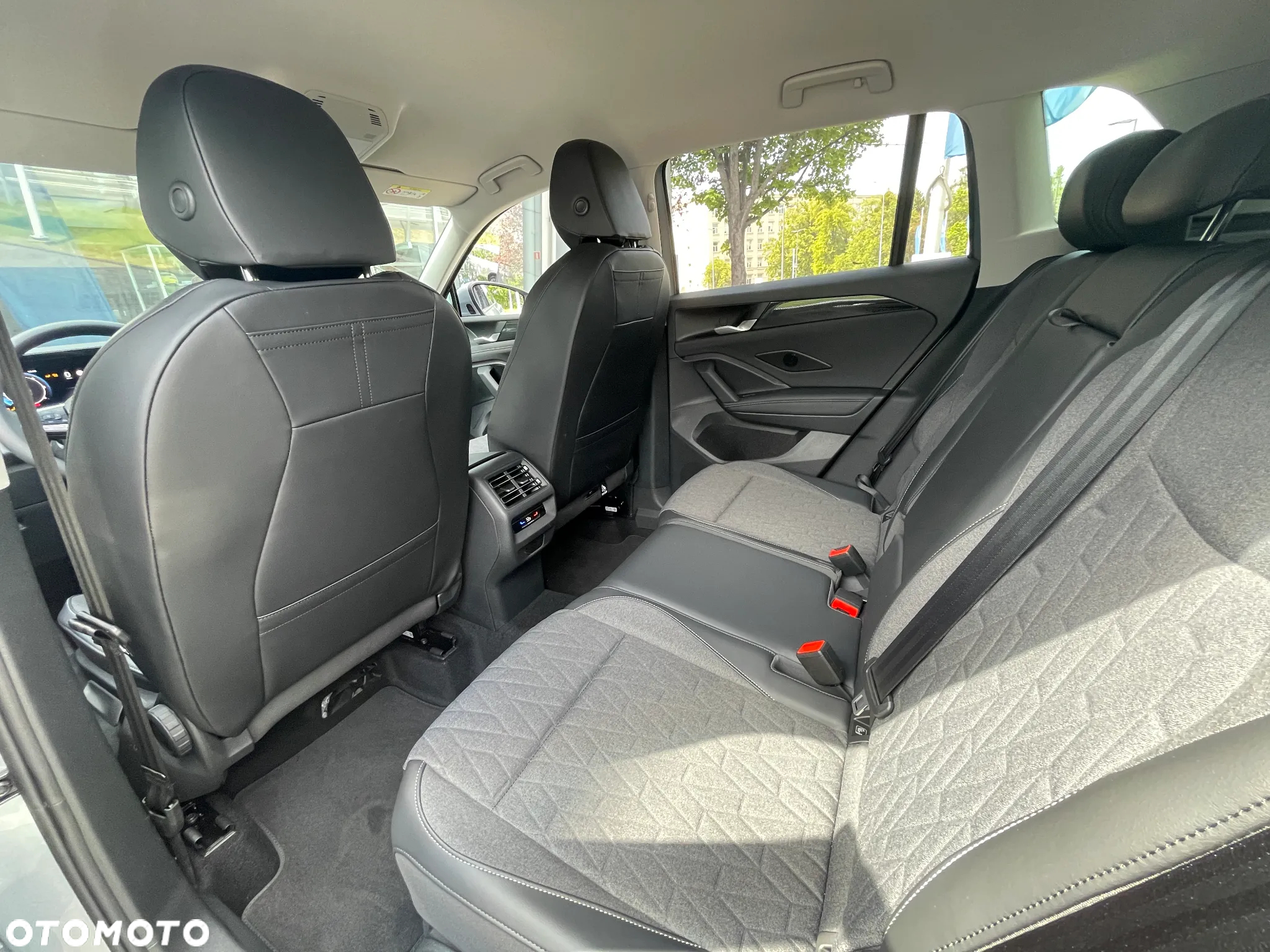 Volkswagen Tiguan 2.0 TDI Life Plus DSG - 28