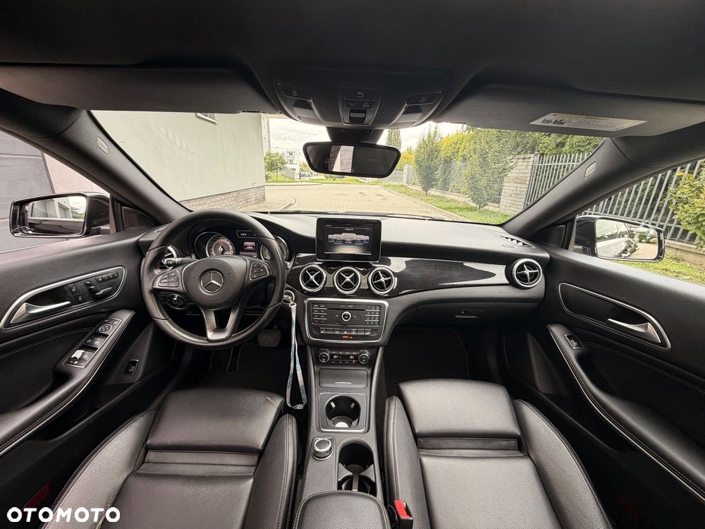 Mercedes-Benz CLA 250 4-Matic - 20