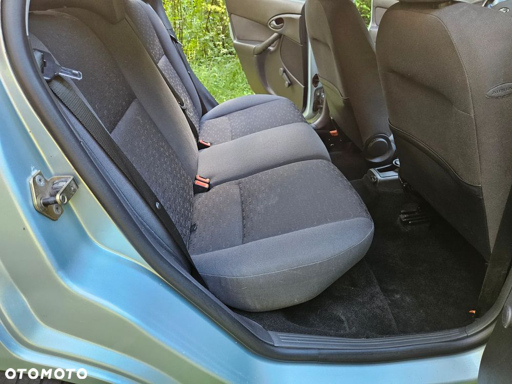 Ford Focus 1.6 X100 - 13