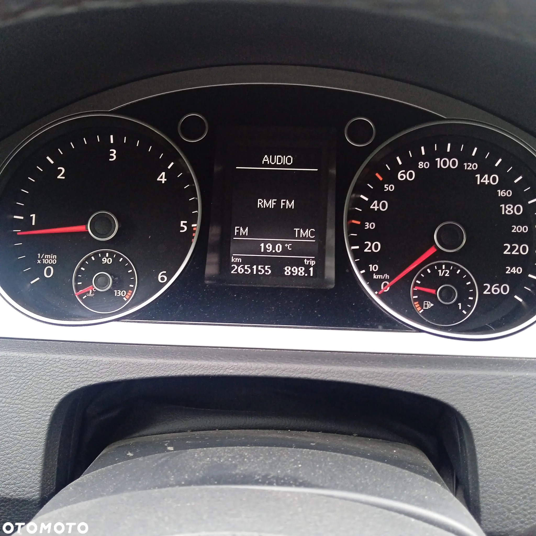 Volkswagen Passat 1.6 TDI DPF BlueMot Comfortline - 17