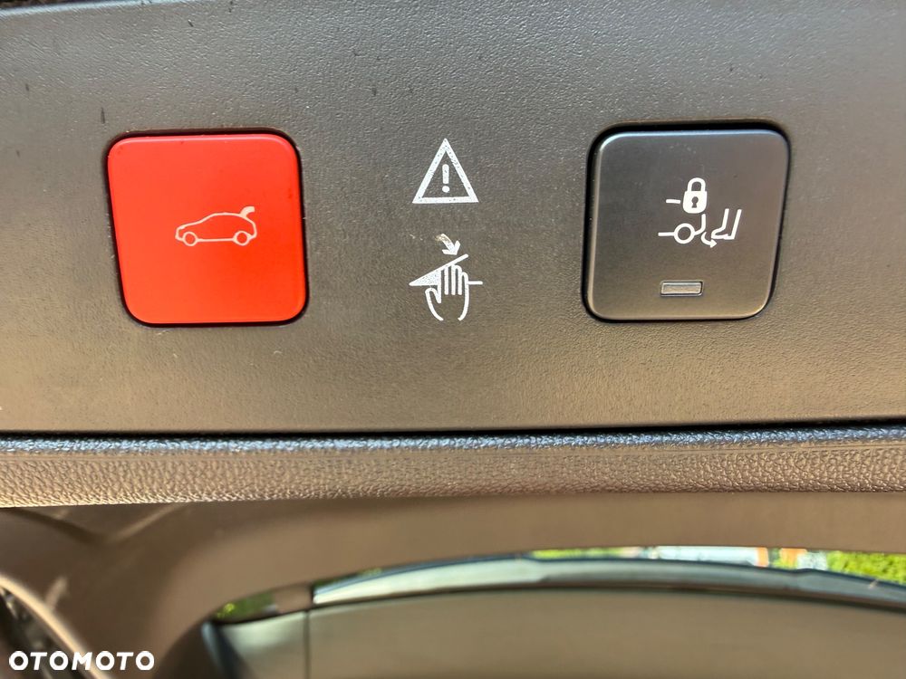 Opel Grandland X Plug-in-Hybrid4 1.6 DI Start/Stop Ultimate - 36