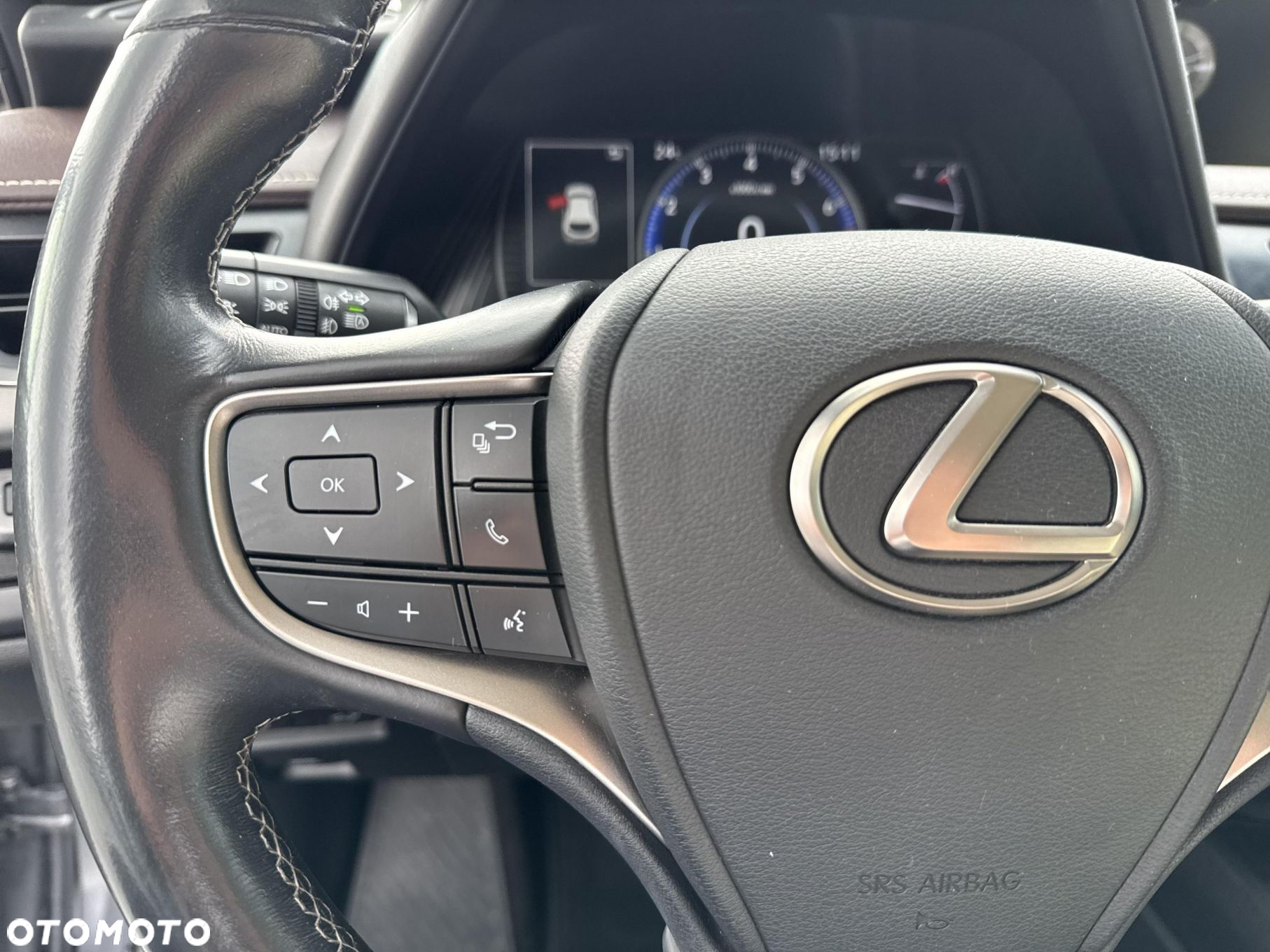 Lexus UX 200 Prestige 2WD - 21