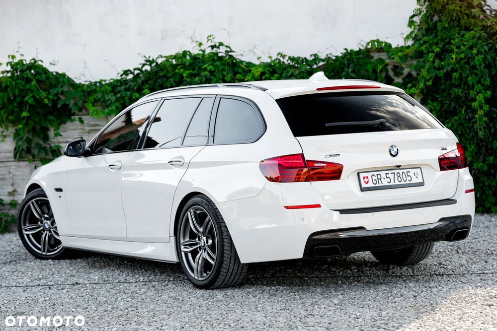 BMW Seria 5 M550d xDrive Sport-Aut - 14