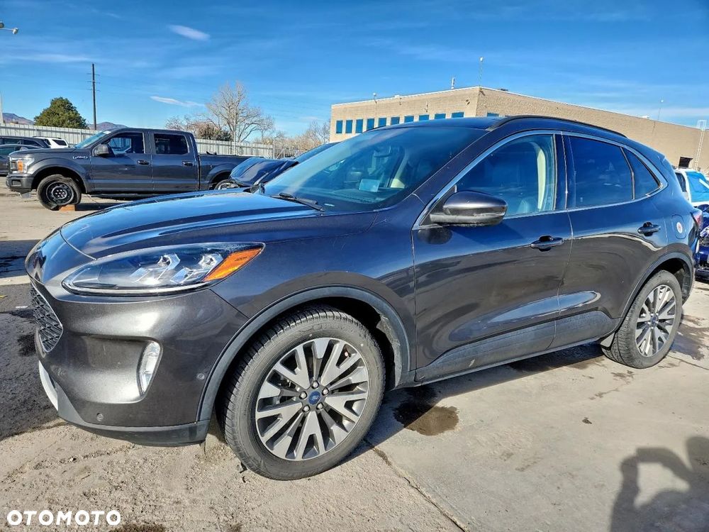 Ford Kuga 2.0 EcoBoost 4x4 Titanium - 2