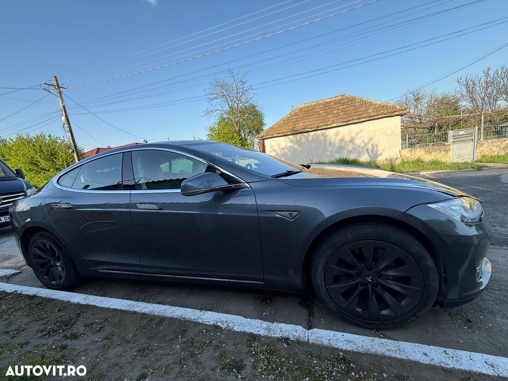 Tesla Model S Standard - 14