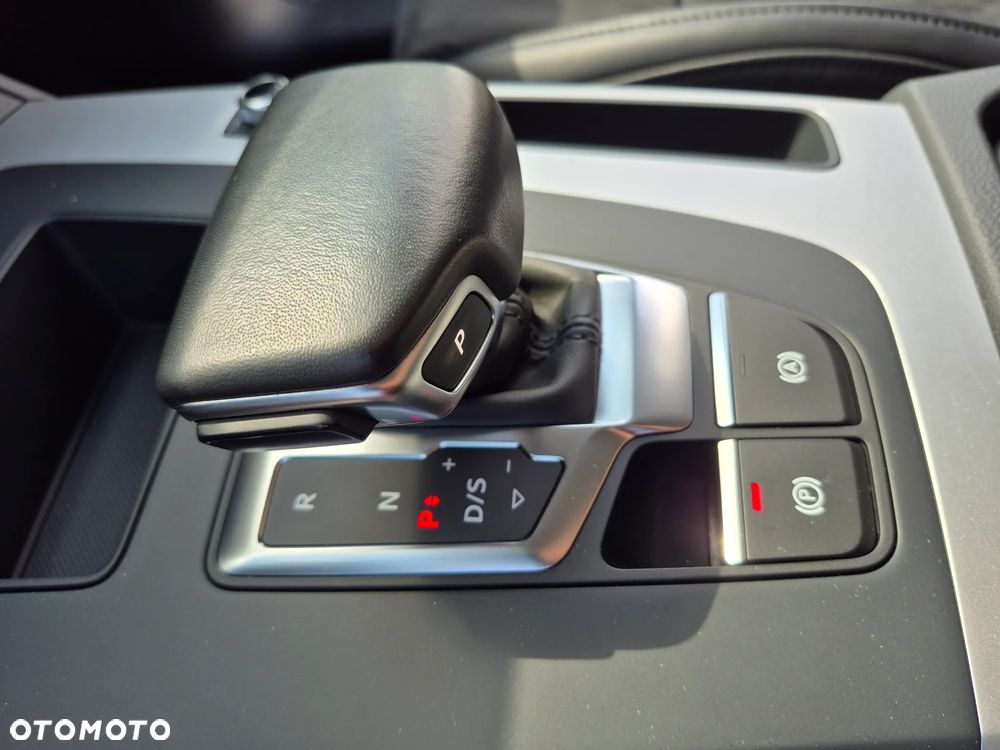 Audi Q5 40 TFSI quattro S tronic S line - 30