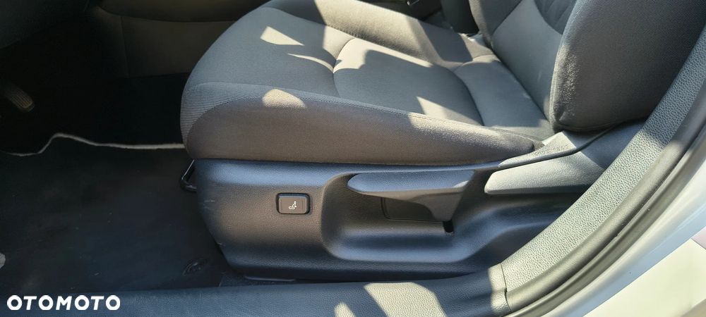 Toyota Corolla 1.8 Hybrid GPF Comfort - 23