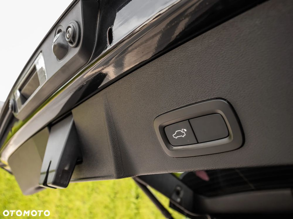Volvo XC 40 D3 AWD Geartronic - 25