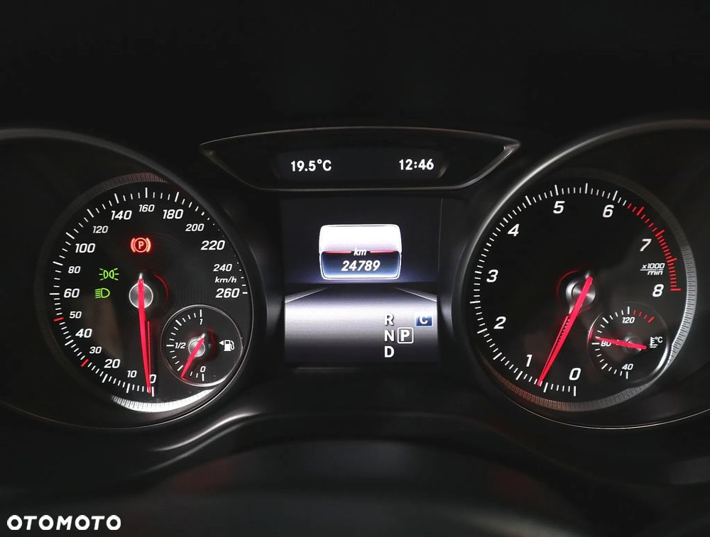Mercedes-Benz CLA 250 4-Matic - 11
