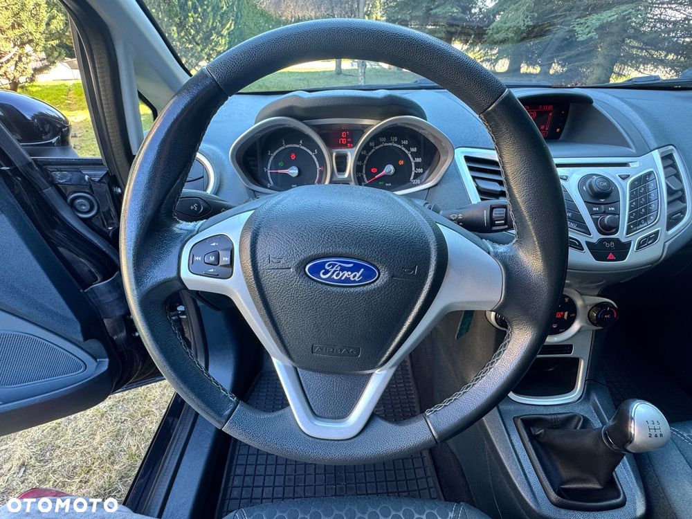 Ford Fiesta 1.6 Ti-VCT Titanium - 18