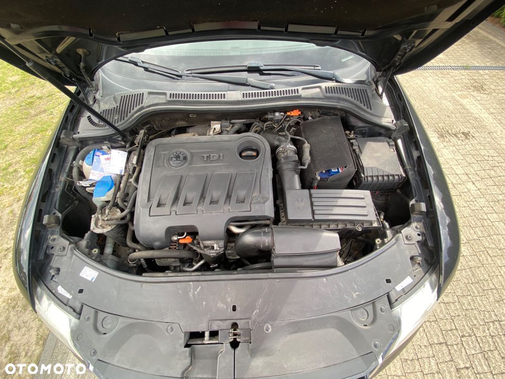 Skoda Superb 2.0 TDI DSG Exclusive - 38