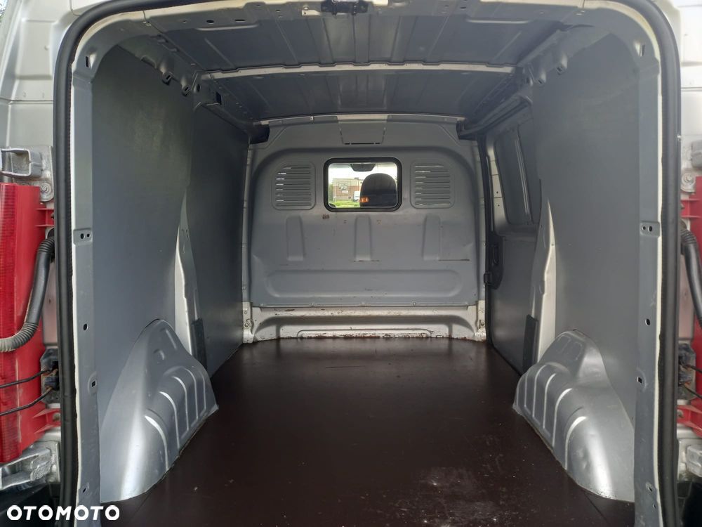 Peugeot EXPERT - 14