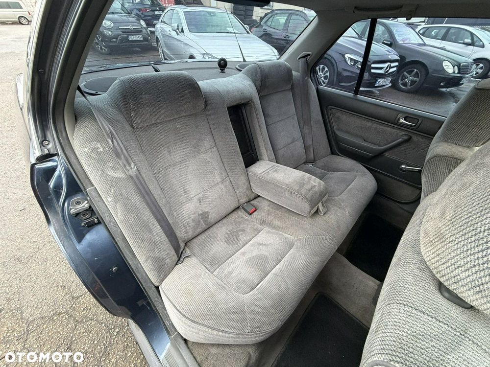 Honda Accord 2.0i-16 EX - 22