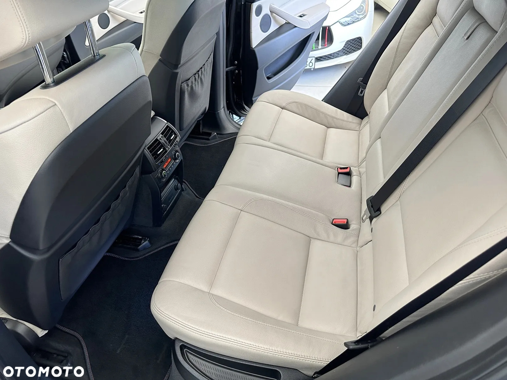 BMW X6 M50d - 8