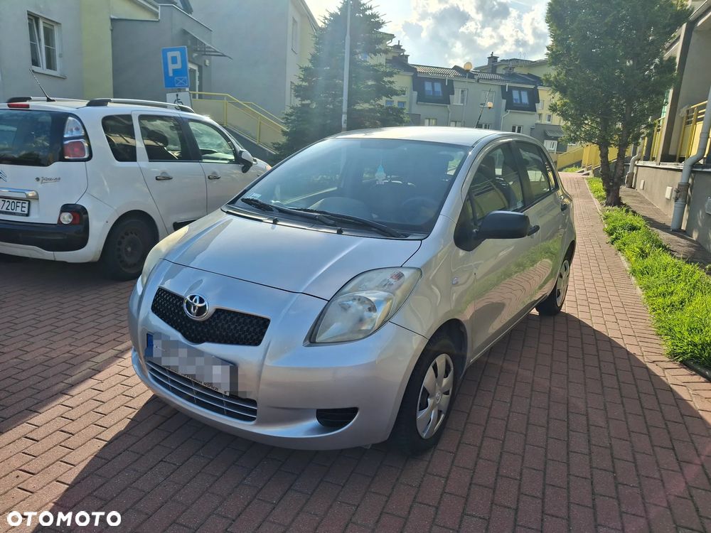 Toyota Yaris 1.0 Luna A/C - 3