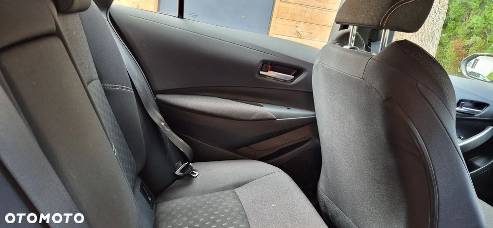 Toyota Corolla 1.8 Hybrid Comfort - 34
