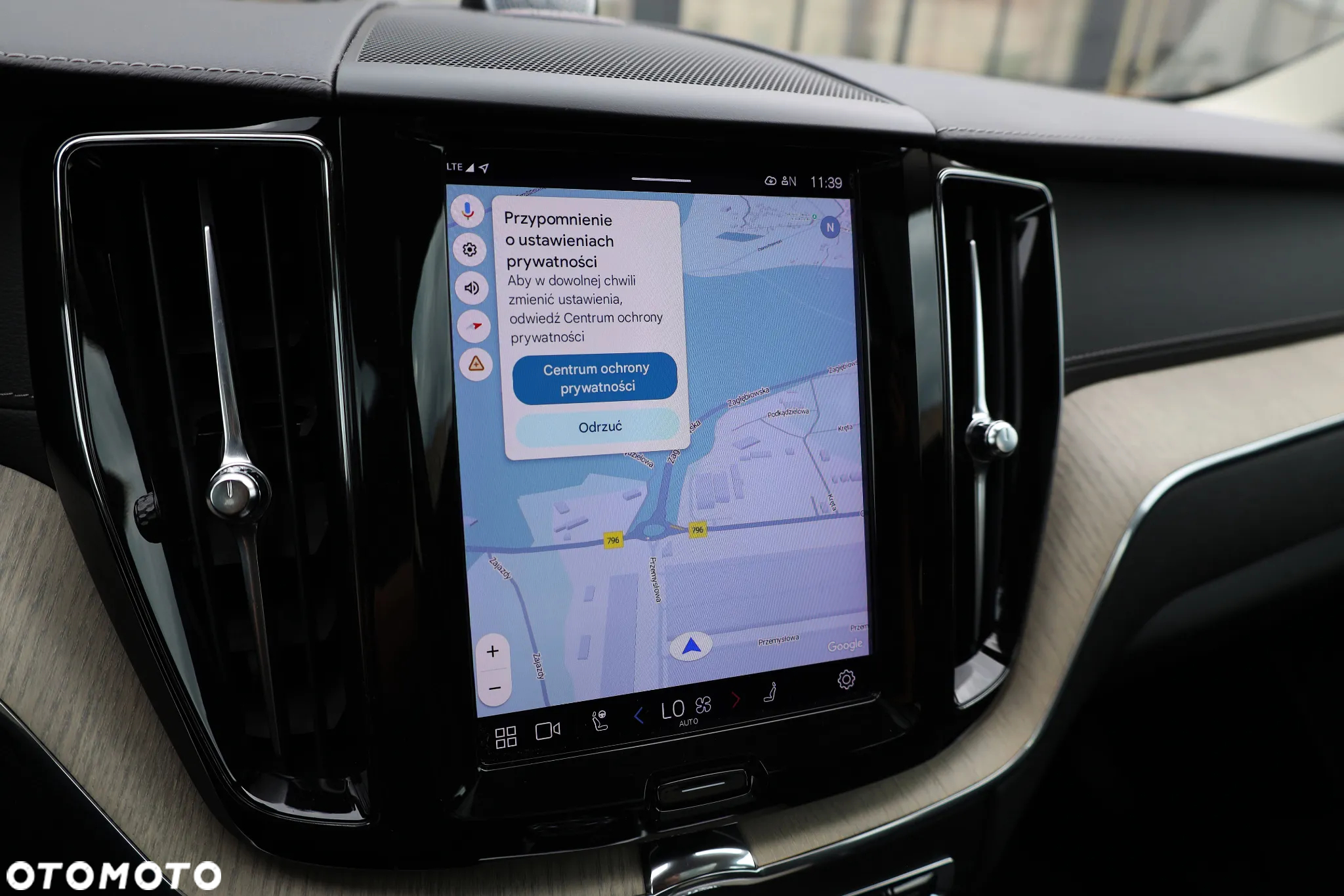 Volvo XC 60 T6 AWD Plug-In Hybrid Inscription - 14
