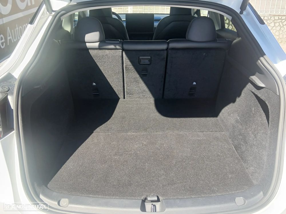 Tesla Model Y Performance Tração Integral - 37