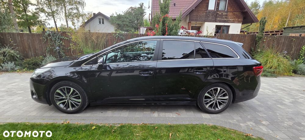 Toyota Avensis 1.8 Prestige - 16