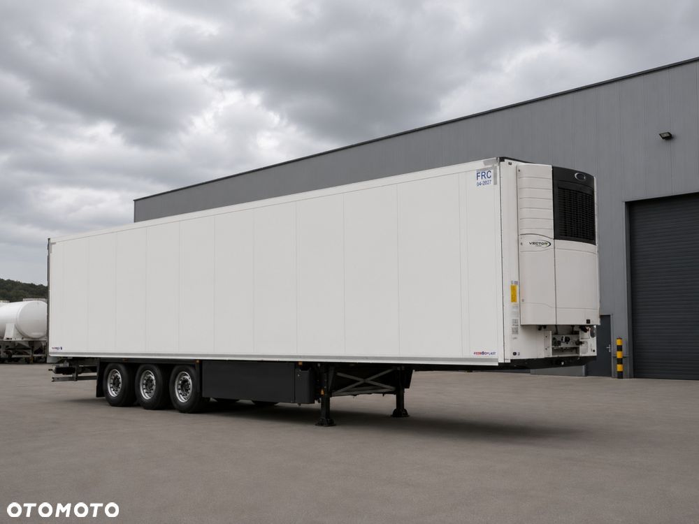 Schmitz Cargobull Kühl SKO24/L Doppelstock Vector 1550 - 1