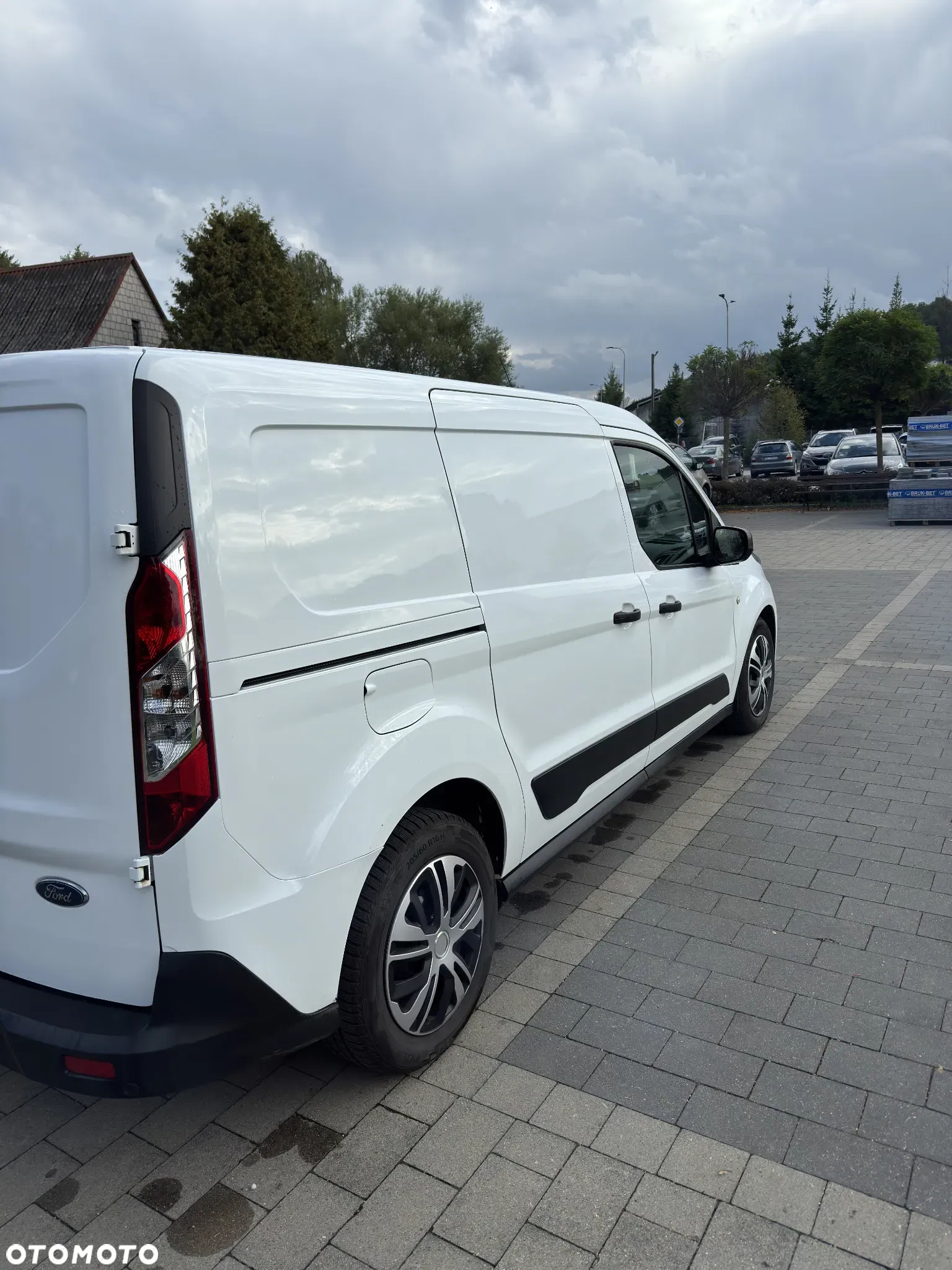 Ford Transit Connect - 11