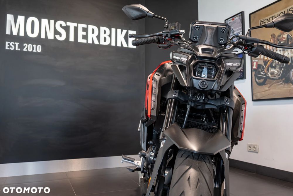 VOGE R125S - 3