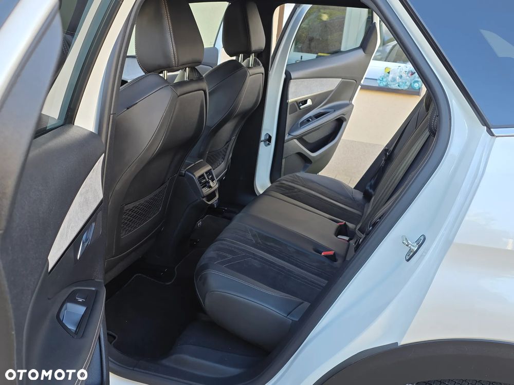Peugeot 3008 2.0 BlueHDi GT S&S EAT8 - 28